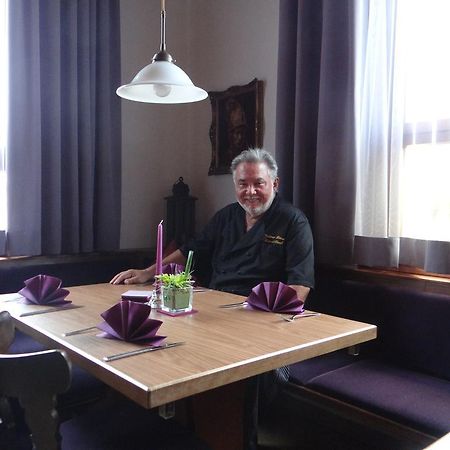 Hotel-Restaurant Zum Goldenen Hahnen 마크그로닝헌 외부 사진
